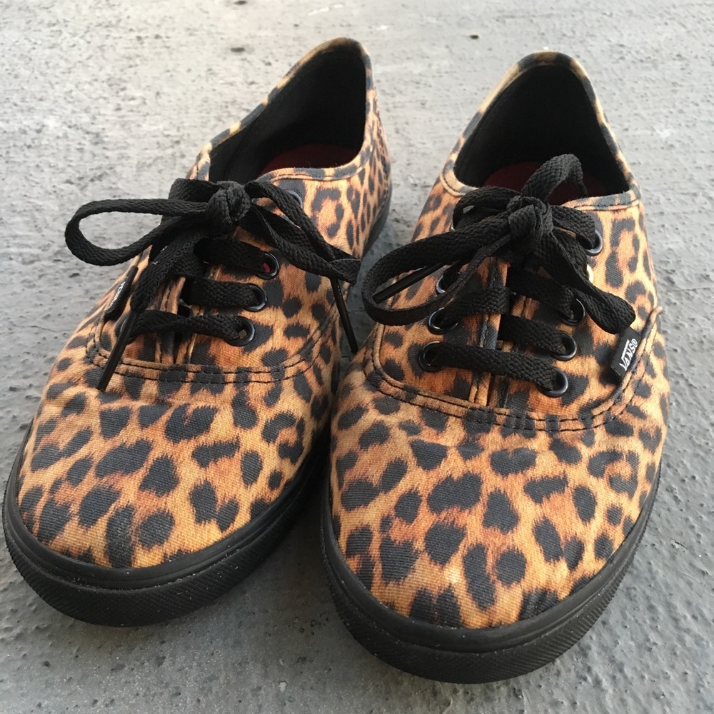 Vans - Leopard Print - Size Womens 8